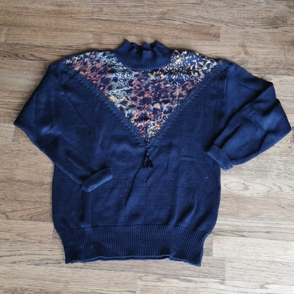 VINTAGE Mock Neck Black Camo Animal Sweater L